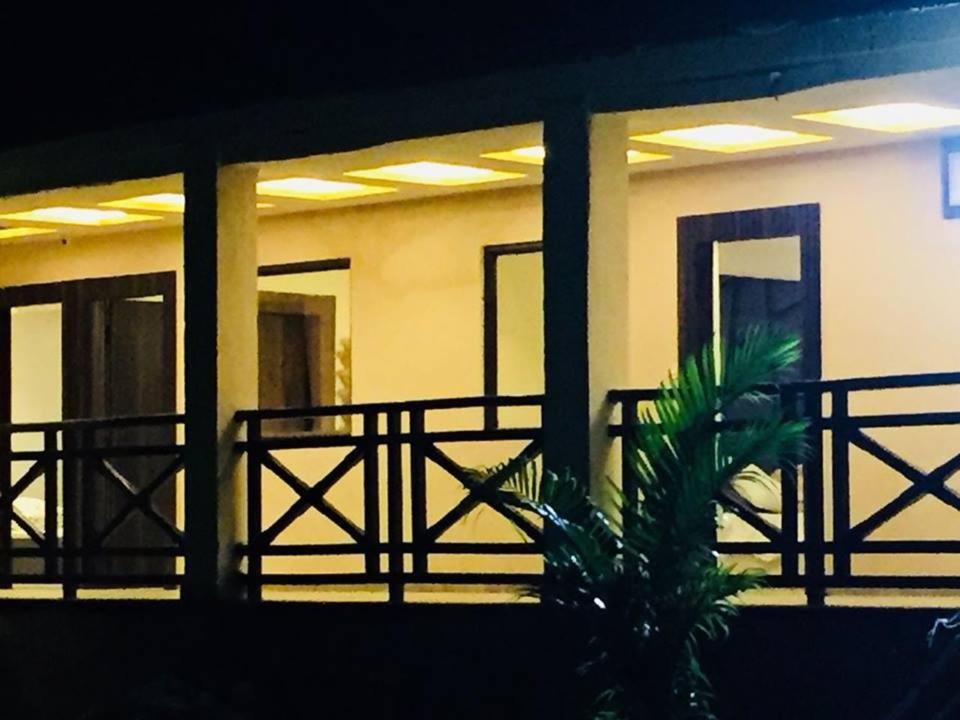 Hotel Khalsa -Lake View Pachmarhi Exterior photo